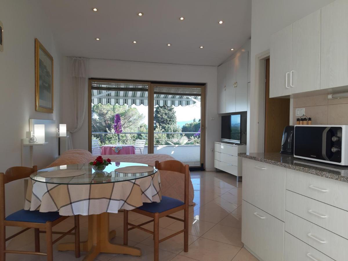 Apartments Stella Opatija Bagian luar foto