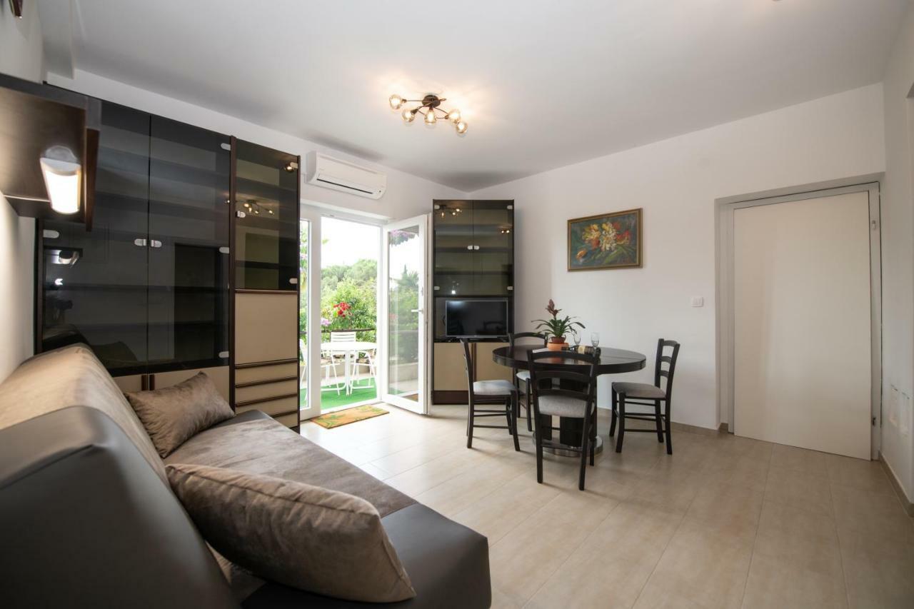 Apartments Stella Opatija Bagian luar foto